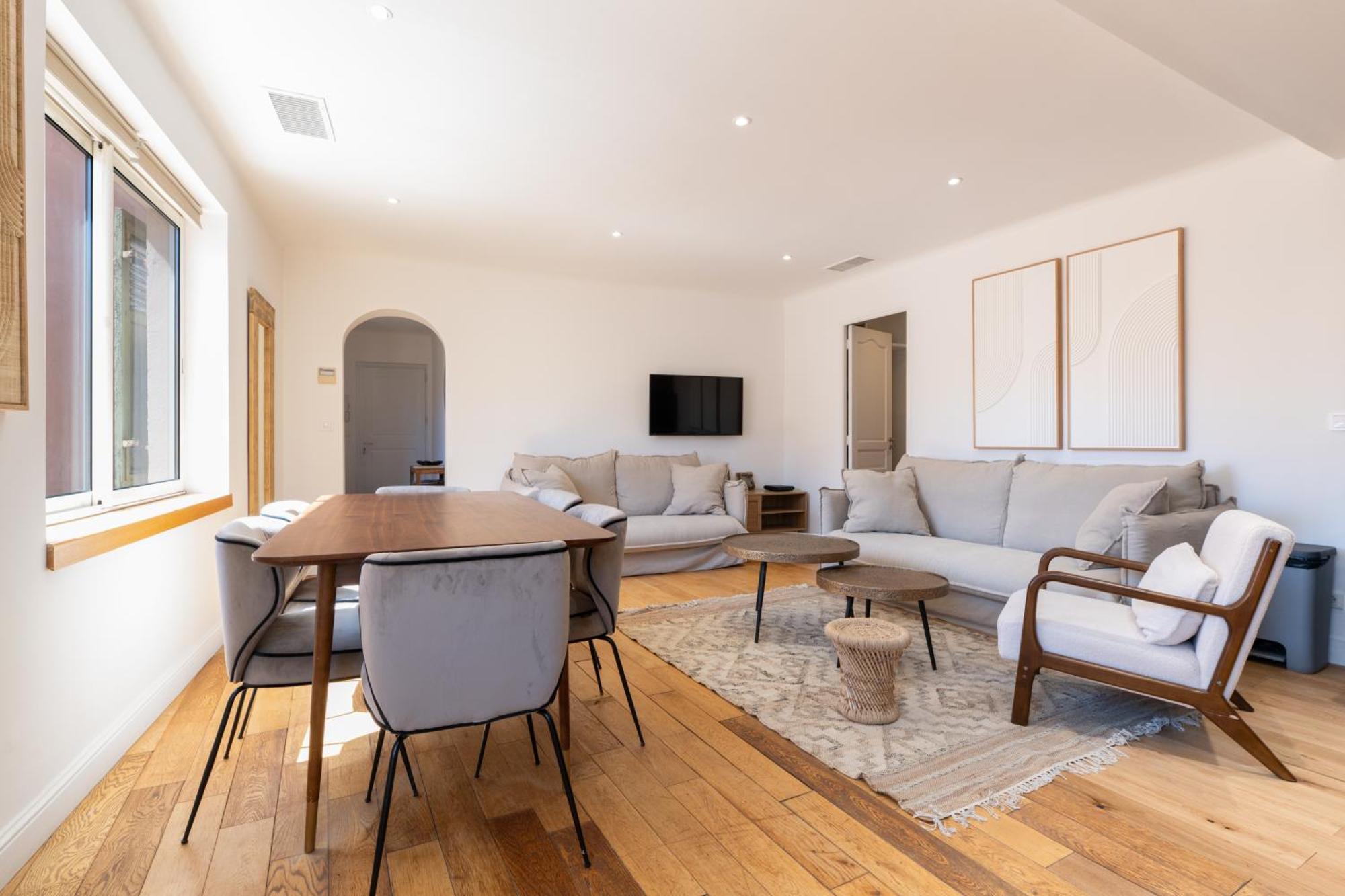 Appartement Place Des Lices Saint Tropez Bagian luar foto